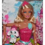 La poupée Barbie et son petit chien sur leur décor